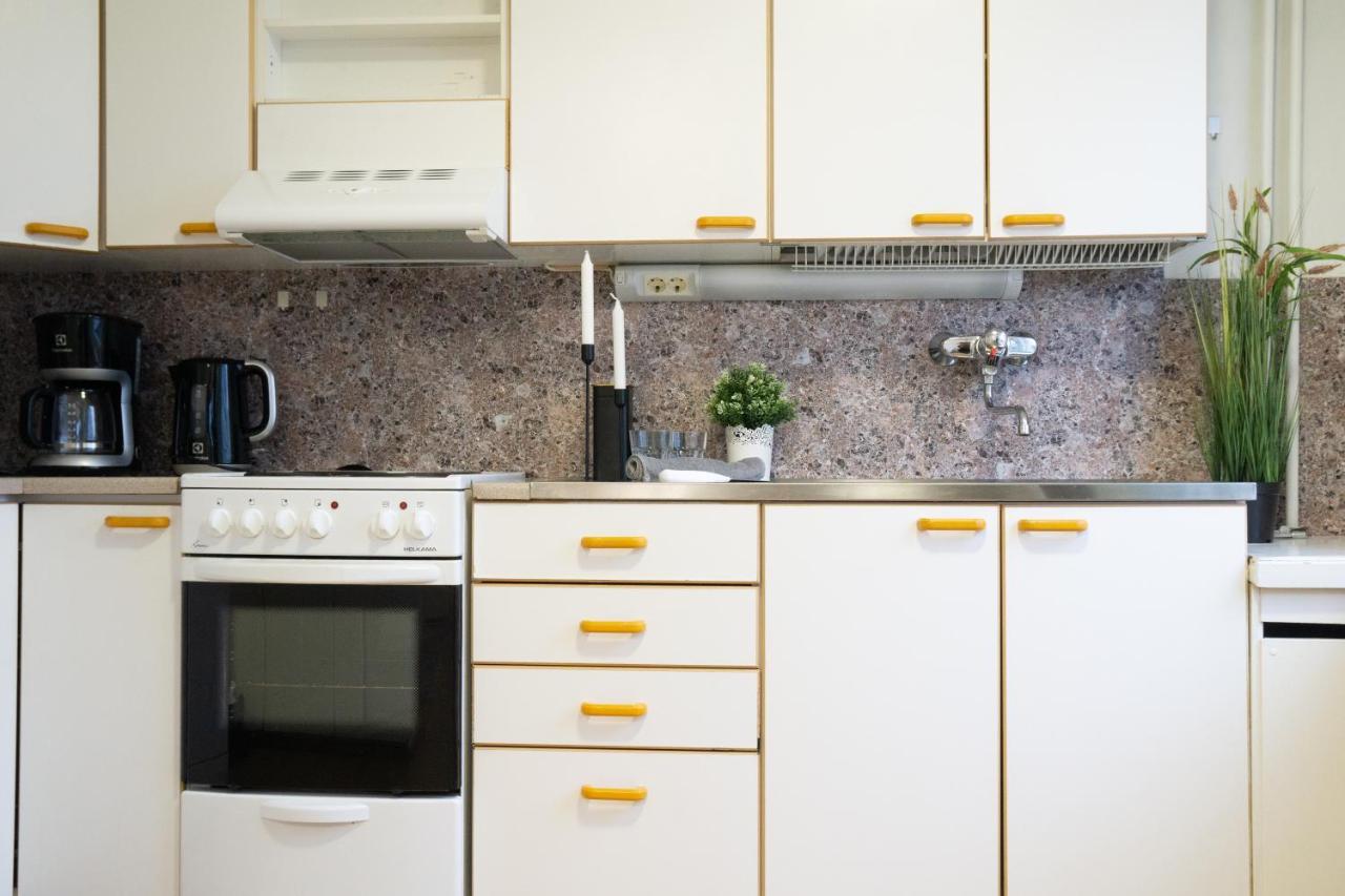 Apartamento 4-room Apartment. Center *